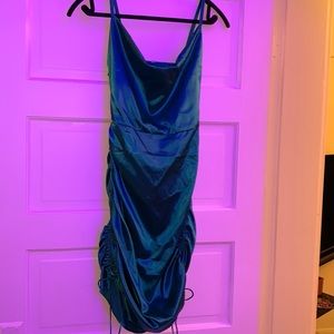 Emerald green satin dress xs🦚